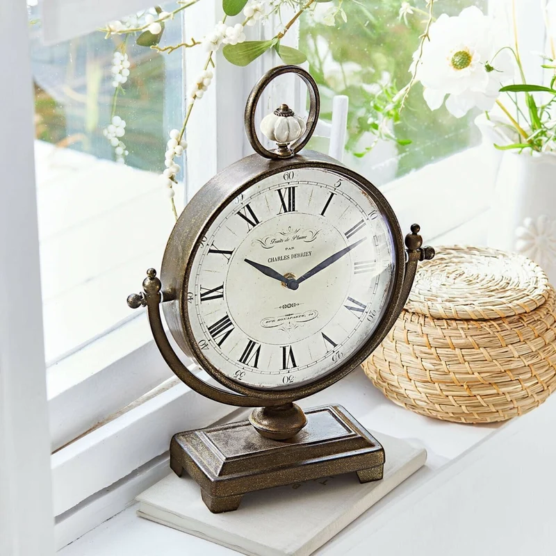 Uhr Norwick – Moderne Wanduhr im skandinavischen Stil