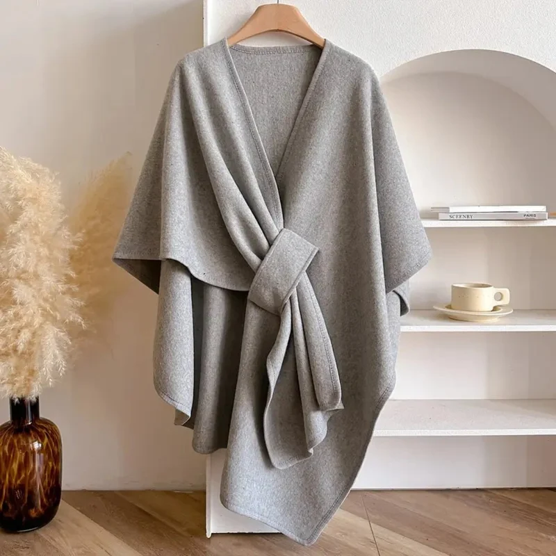 Damen Poncho – Weicher Stoff, Lockere Passform & Vielseitig Tragbar