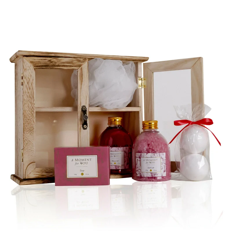 Accentra Körperpflegeset "A Moment for You" in Holzschrank