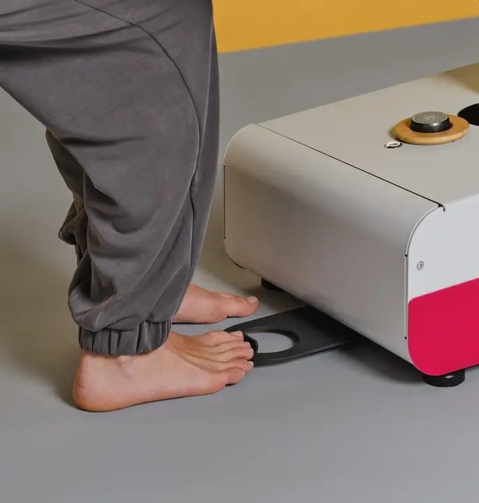 Therapiebank Naggura Swop 2 Pro mit Musik-Lautsprecher
