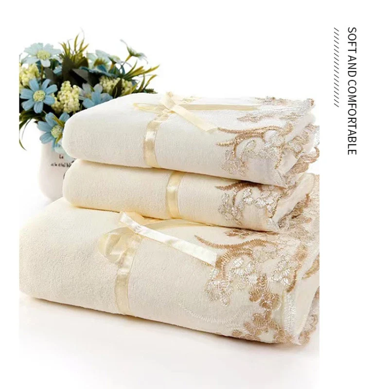 3-teiliges Handtuchset mit Spitzenbesatz – Weich, Saugfähig & Elegant für Bad oder Geschenkidee