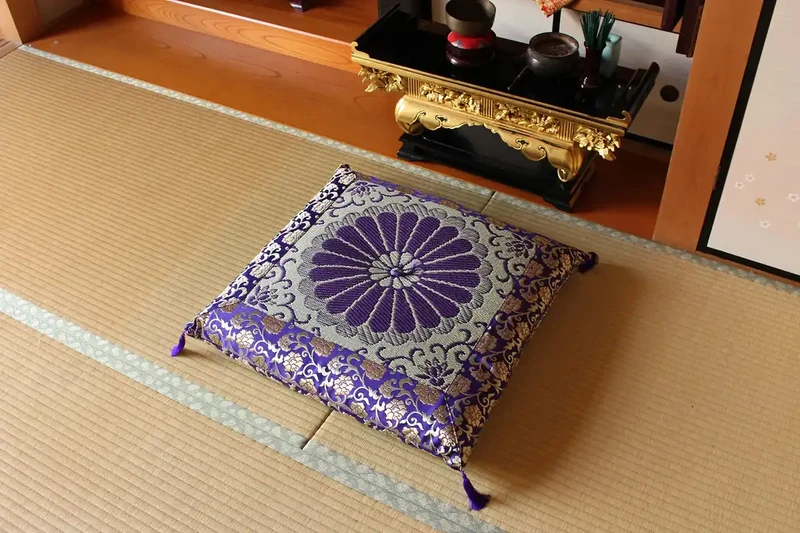 Ikehiko Corporation Japanese Buddhist Altar Sanzenin Reversible Gozenzabuton 68X70Cm #3118719