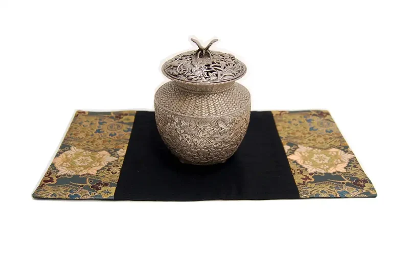Shinsendo Japanese-Style Vase Mat Obi-Like Texture Brocade Ornament For Japanese Rooms