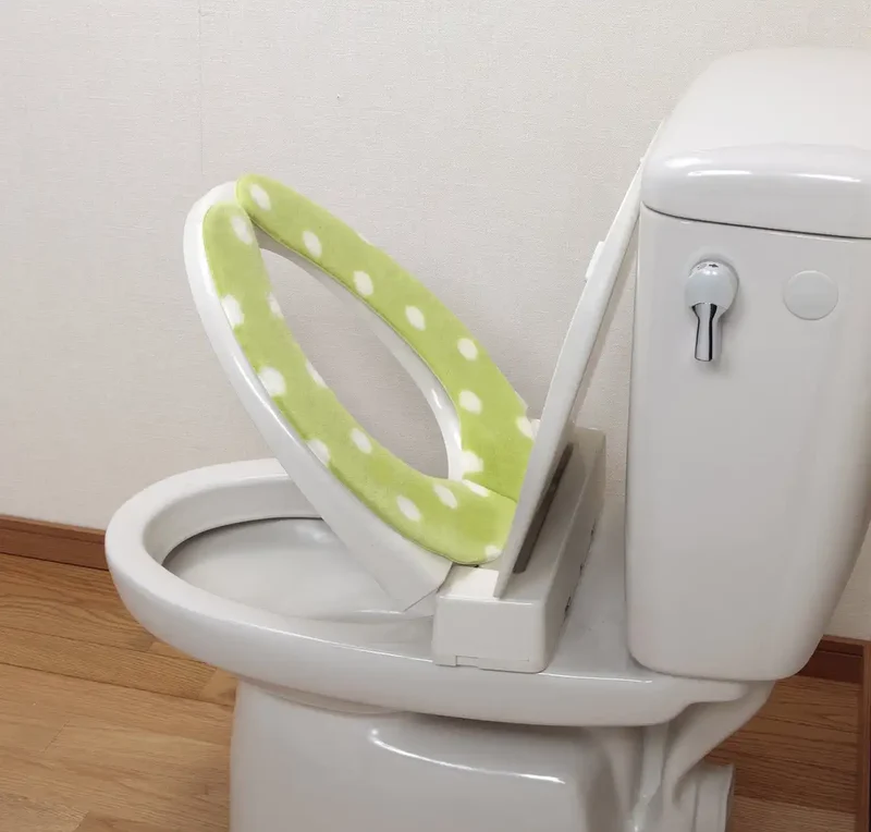 Sanko Mitsuba Toilet Seat Cover 9Mm Washable Green Dots Suction Kc-72