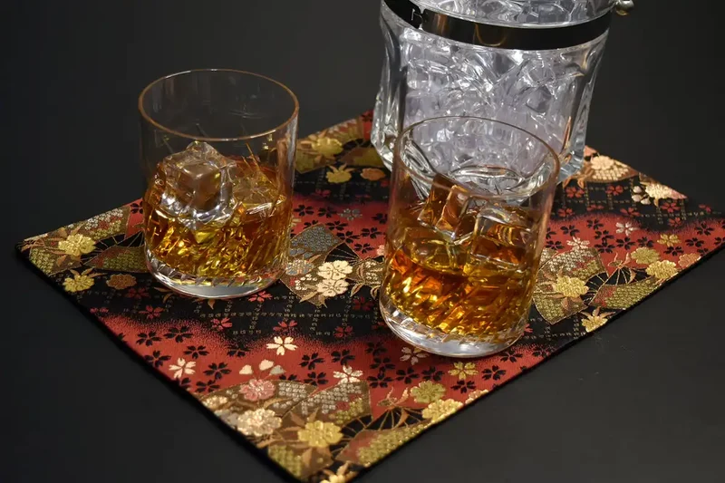 Shinsendo Japanese Kimono Obi-Style Tea Mat 2-Piece Set All-Over Fan Pattern Gift For Foreigners