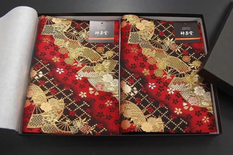Shinsendo Japanese Kimono Obi-Style Tea Mat 2-Piece Set All-Over Fan Pattern Gift For Foreigners