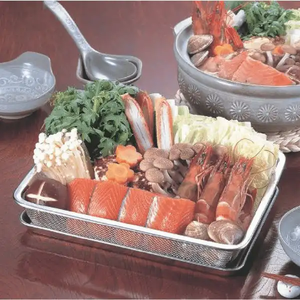 Shinetsu Works Japanese Stainless Steel Rectangle Mesh Colander 6.5 Mesh No.15 298X235Mm