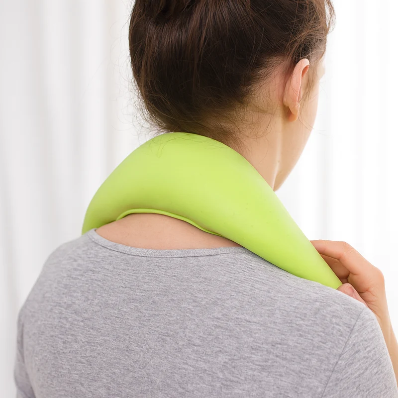 Sänger Ergonomische Nackenwärmflasche aus Naturgummi, grün
