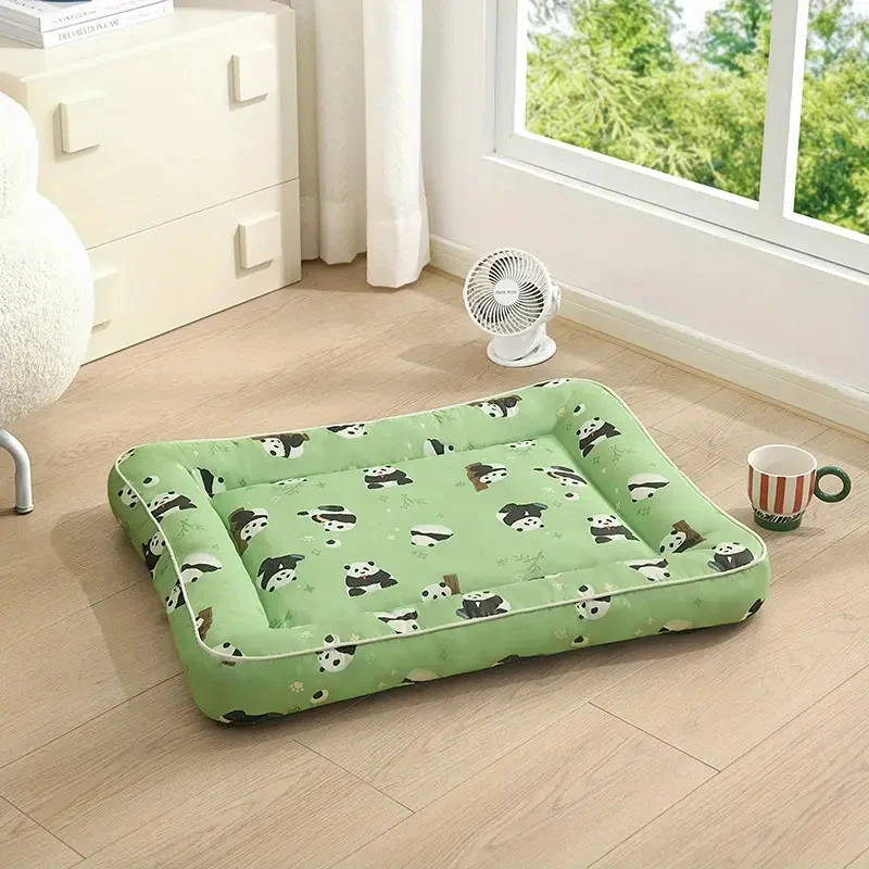 Hundebett mit Panda-Motiv