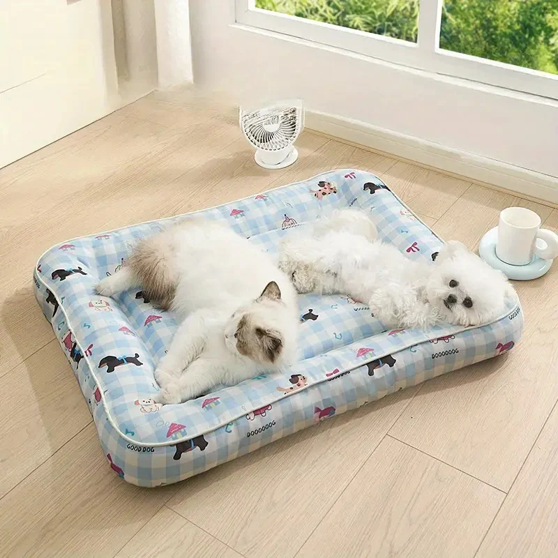 Hundebett mit Panda-Motiv