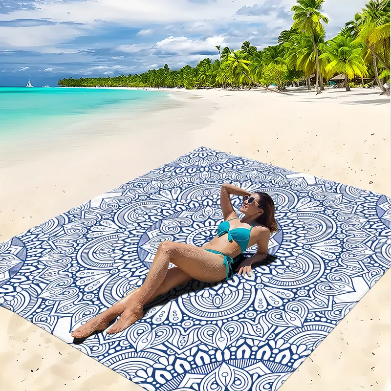 Strandmatte mit Mandala-Design Skanto
