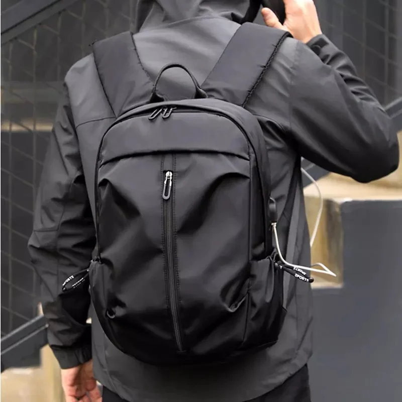 Multifunktionaler Rucksack mit mehreren Staufächern Skanto