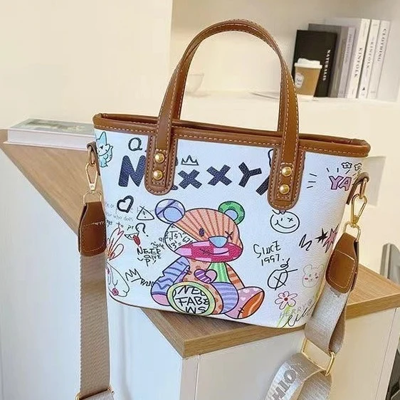 Kreative Handtasche im farbenfrohen Kunststil Skanto