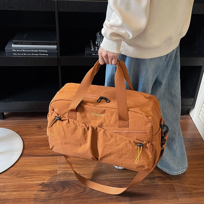 Robuste Handtasche mit mehreren Fächern Skanto