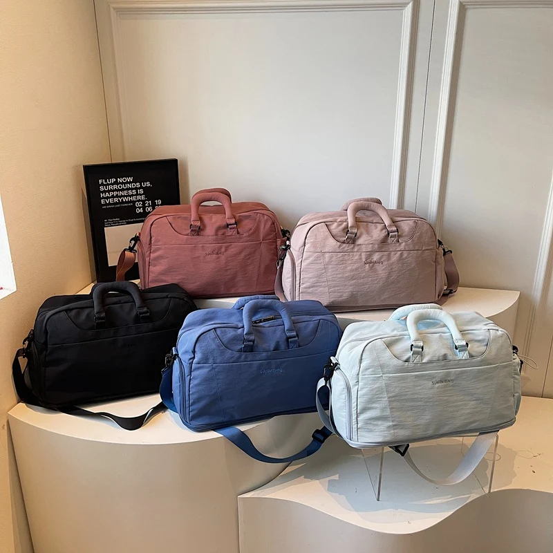 Stylische Sport- und Reisetasche mit geräumigem Innenraum Skanto