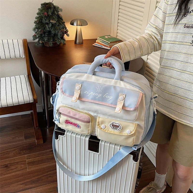 Sportliche Crossover-Tasche mit multifunktionalen Fächern Skanto