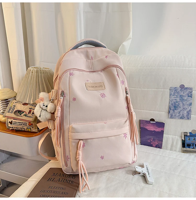 Eleganter bestickter Schulrucksack
