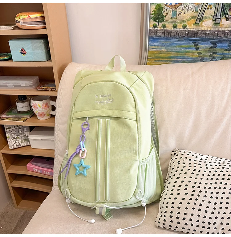 Leichter Reise-Schulrucksack mit mehreren Taschen