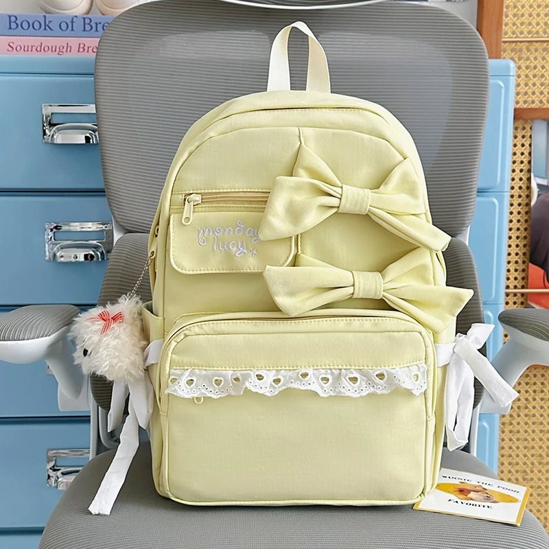 Niedlicher Schulrucksack mit Schleifendekoration