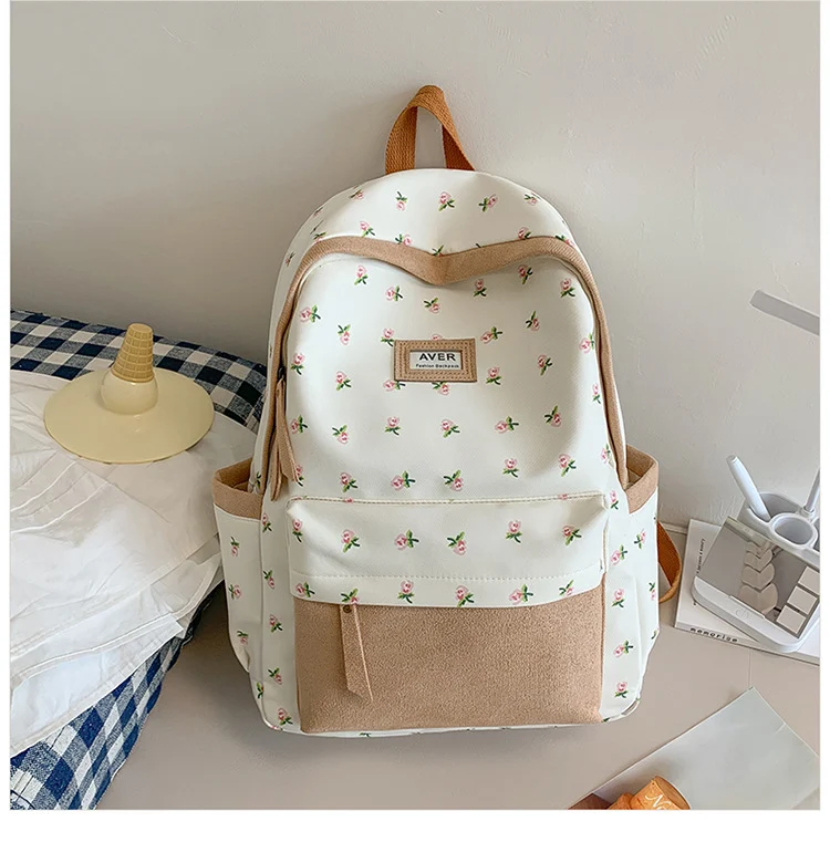 Lässiger Schulrucksack mit Blumenmuster