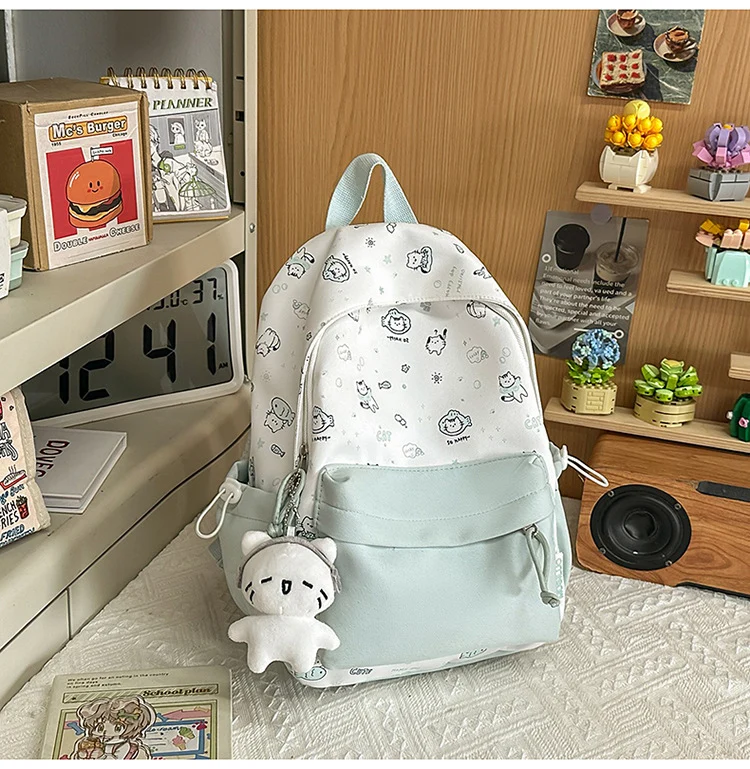 Niedlicher Schulrucksack im Charakter-Design
