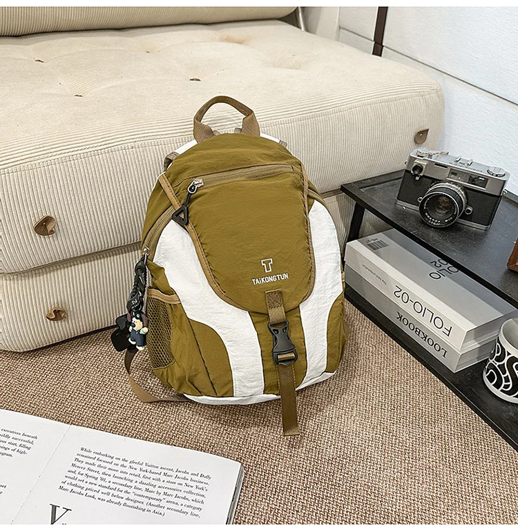 Multifunktionaler natürlicher transparenter Schulrucksack