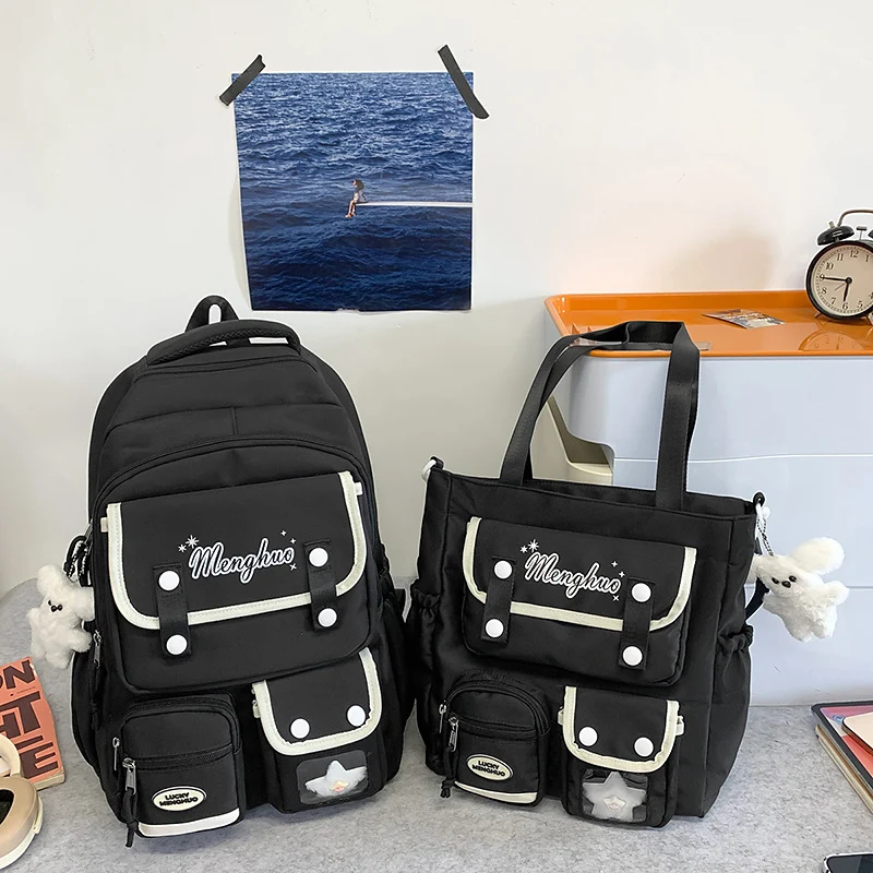 Multifunktionaler Anime-inspirierter Schulrucksack