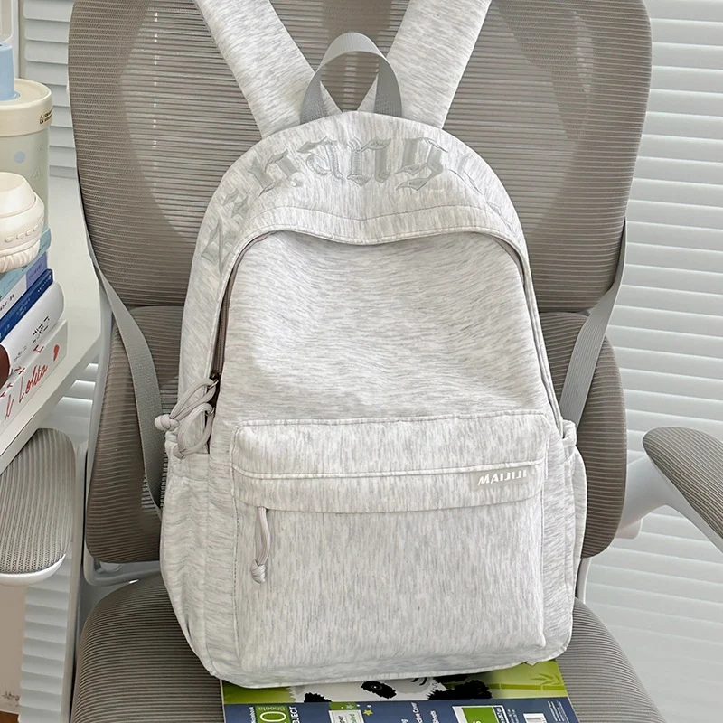Klassischer Schulrucksack aus weichem Stoff