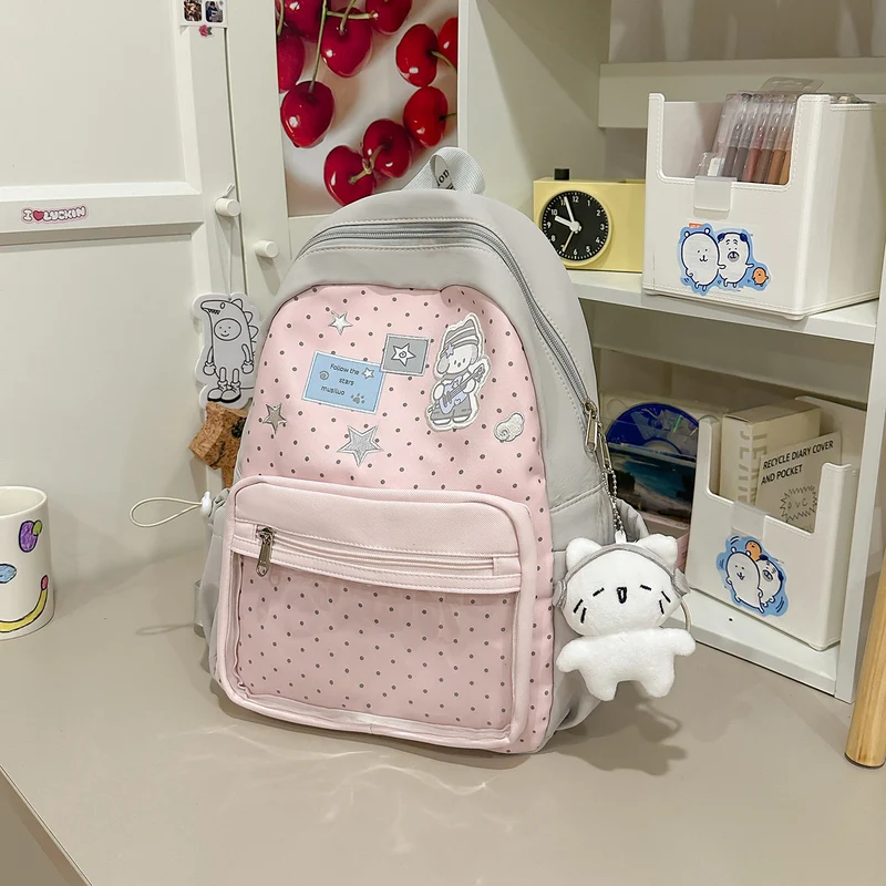 Niedlicher illustrierter Schulrucksack