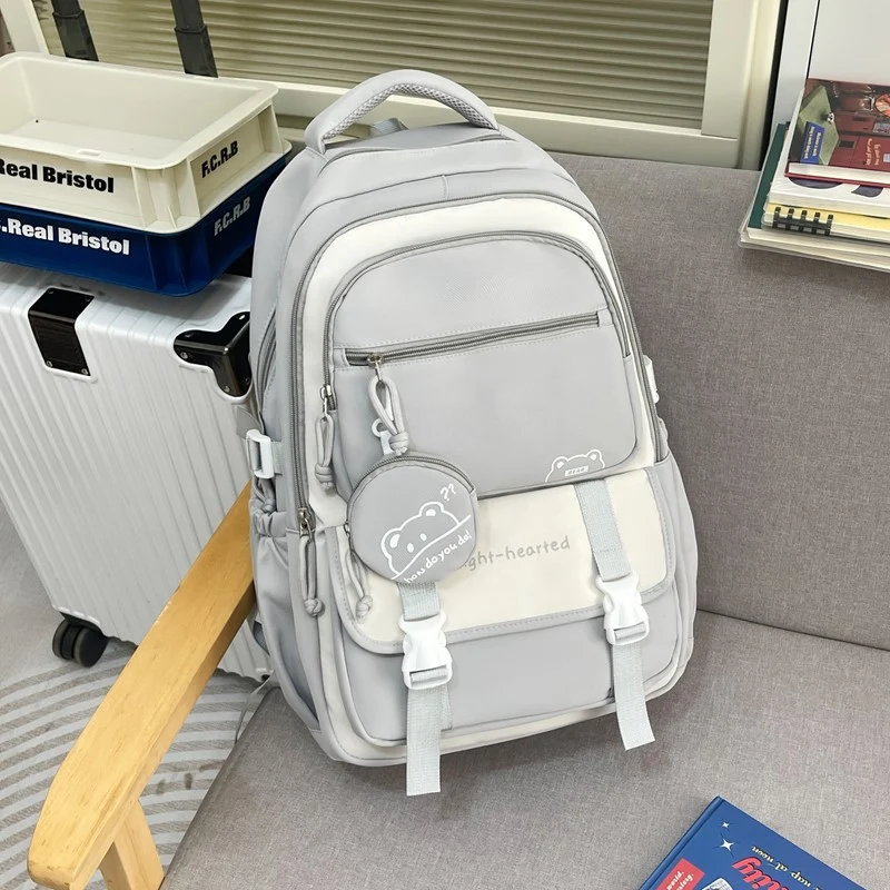 Leichter Mehrfächer-Schul- und Reiserucksack