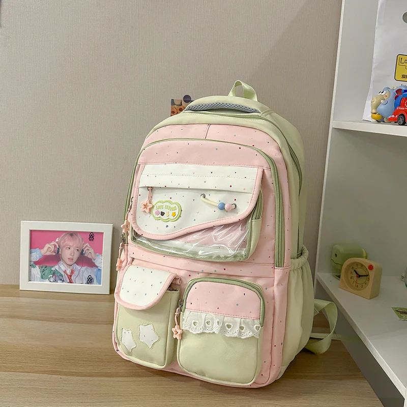Niedlicher Schulrucksack mit Charakter-Motiv