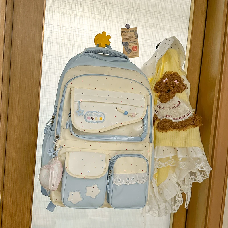 Niedlicher Schulrucksack mit Charakter-Motiv