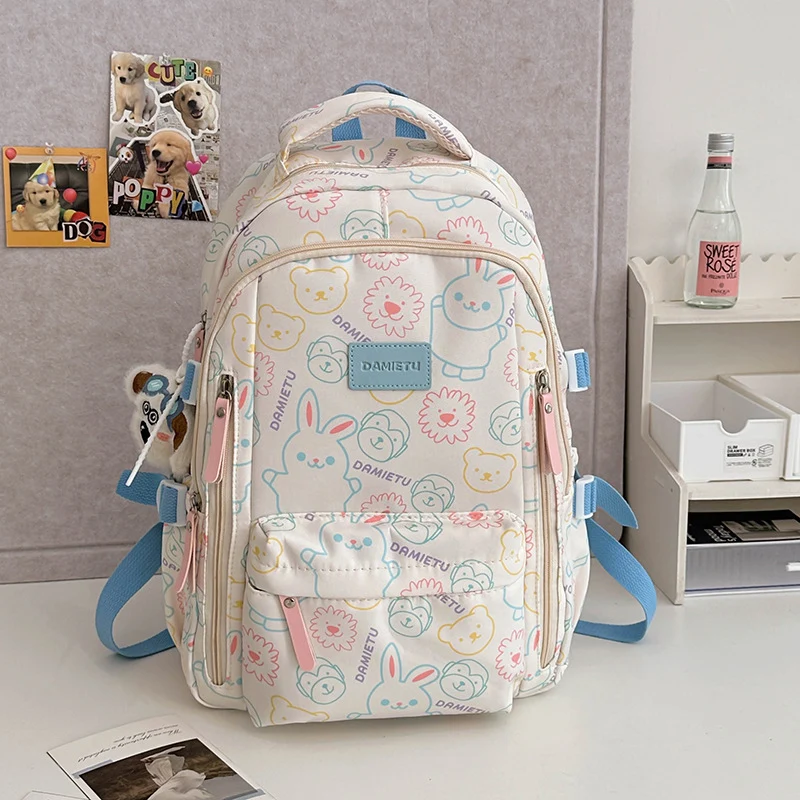 Niedlicher Schulrucksack mit Grafikdesign