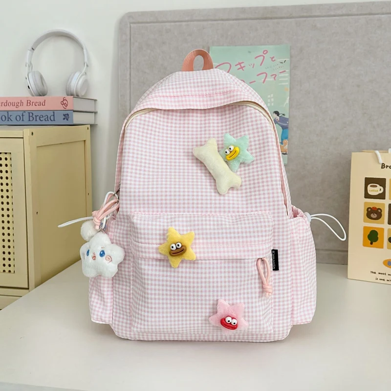Schulrucksack mit Vichy-Muster und Charakter-Applikation
