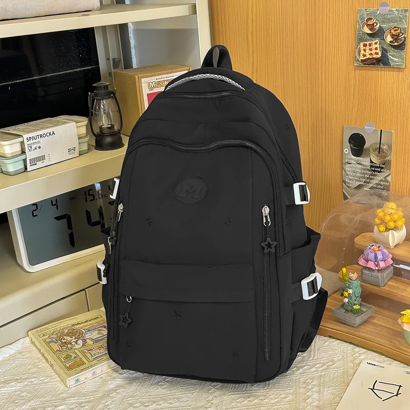 Niedlicher verzierter Schulrucksack