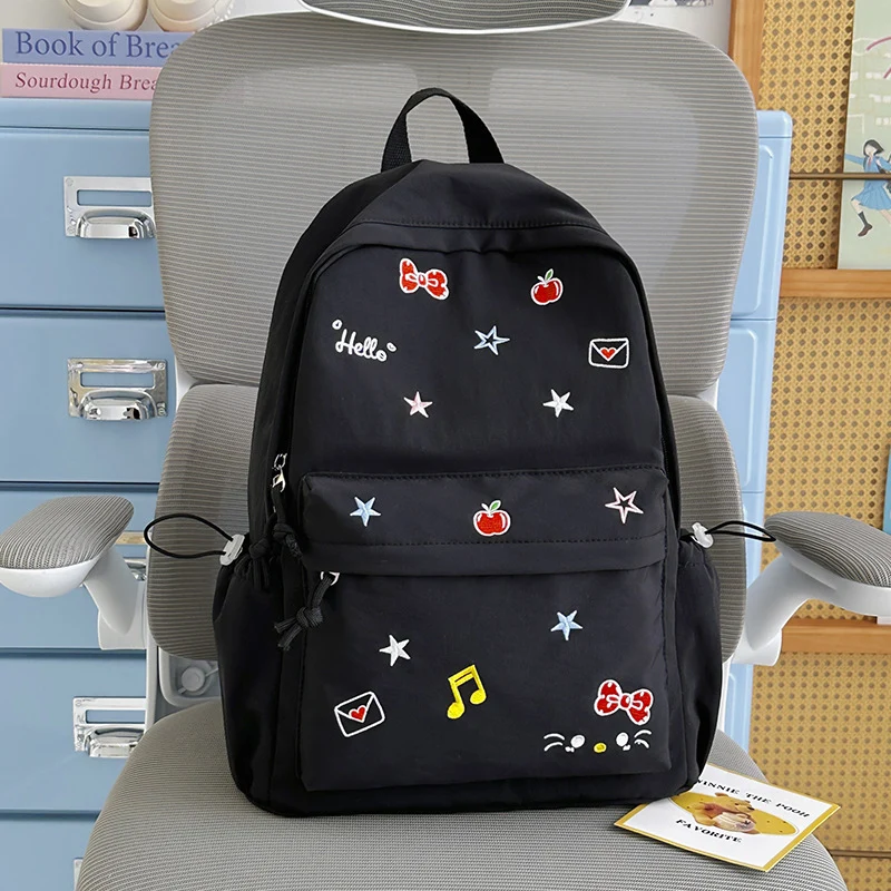 Niedlicher Schulrucksack mit Cartoon-Stickerei