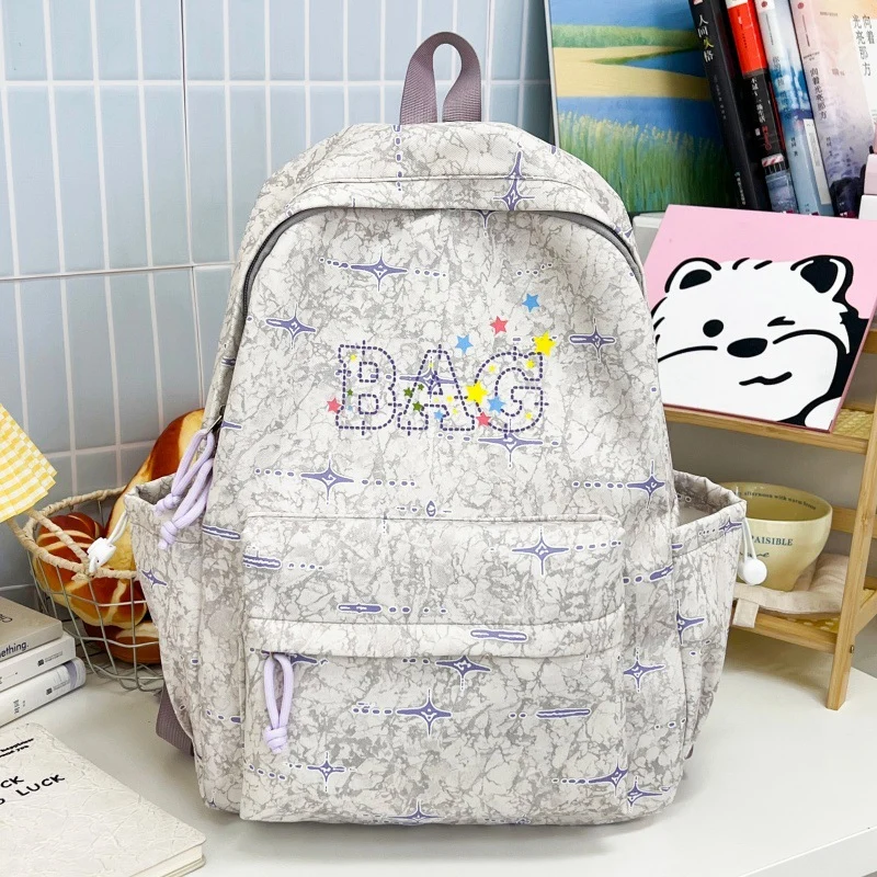 Schulrucksack für Mädchen mit fantasievollem Grafikdruck