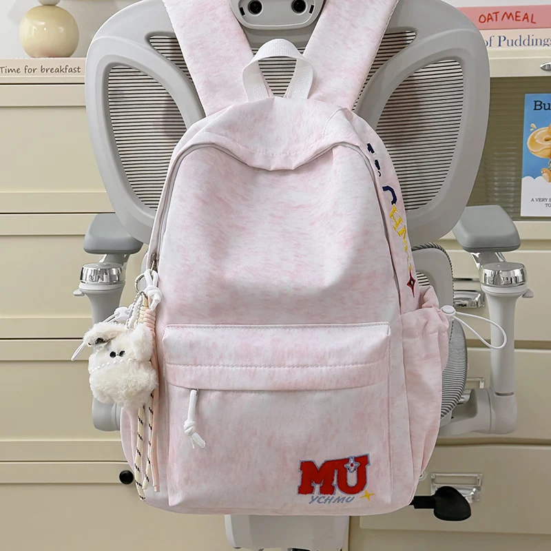 Klassischer bestickter Schulrucksack