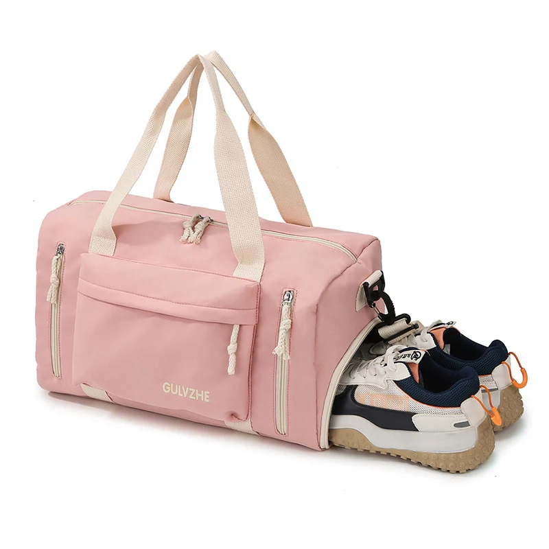 Sportliche Reisetasche mit vielen Organisationsmöglichkeiten Skanto