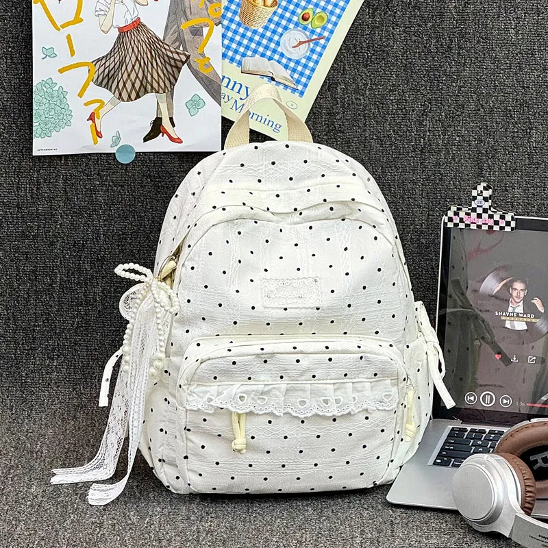 Charmante Schultasche mit Tupfenmuster und Spitzenbesatz