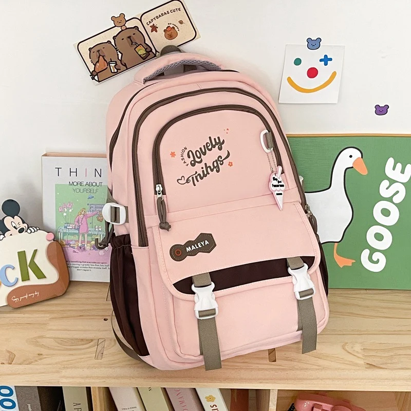 Funktionaler Schulrucksack im Cartoon-Stil