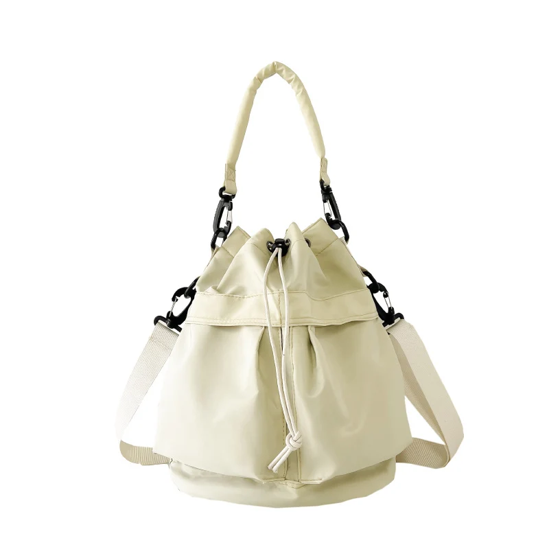 Moderne Wochenendtasche im praktischen Kordelzug-Design Skanto