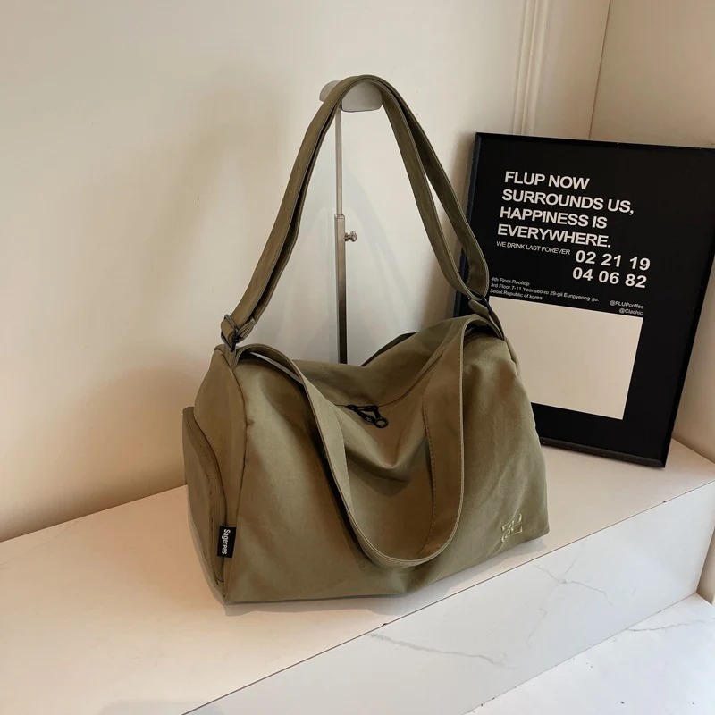 Multifunktionale Sporttasche mit praktischen Tragemöglichkeiten Skanto