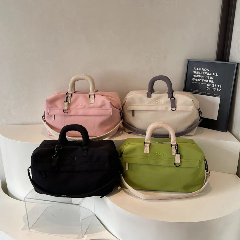 Stylische Handtasche mit verstellbarem Schultergurt und strapazierfähigem Material Skanto