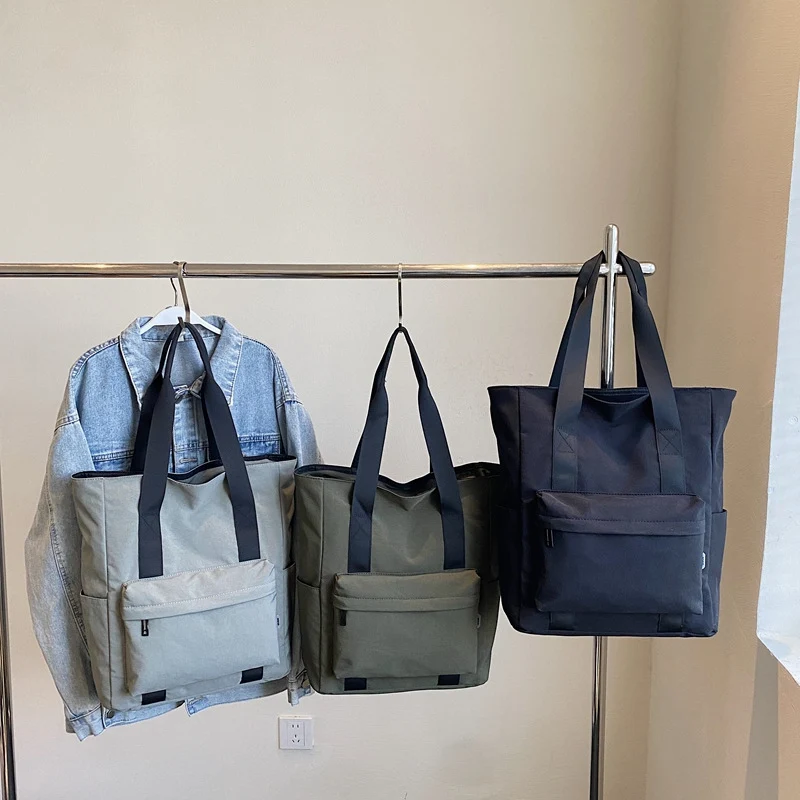 Praktische Tragetasche mit mehreren Außenfächern Skanto