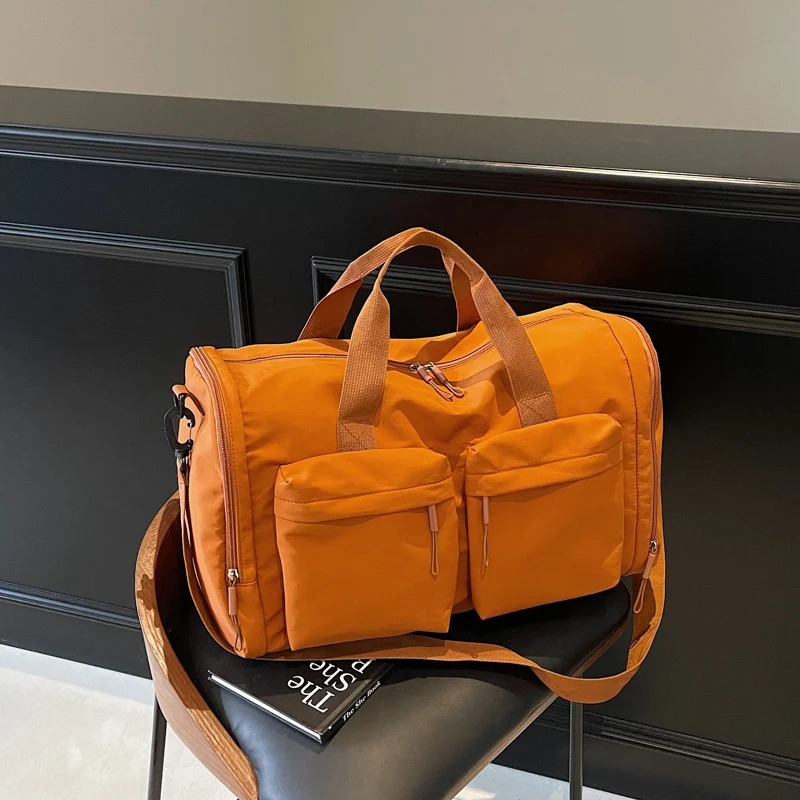 Multifunktionale Sport-Reisetasche mit erweiterbarem Design Skanto