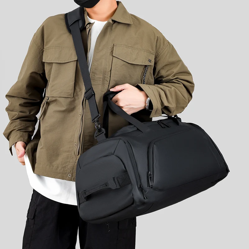 Praktische Sport- und Reisetasche mit organisiertem Stauraum Skanto