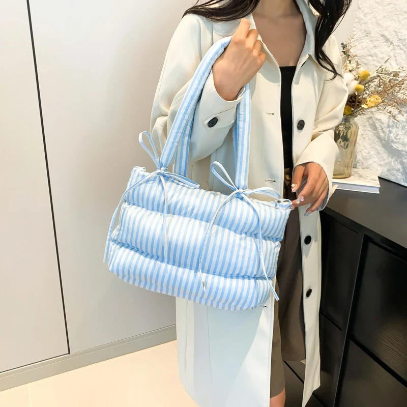 Moderne gesteppte Handtasche Skanto