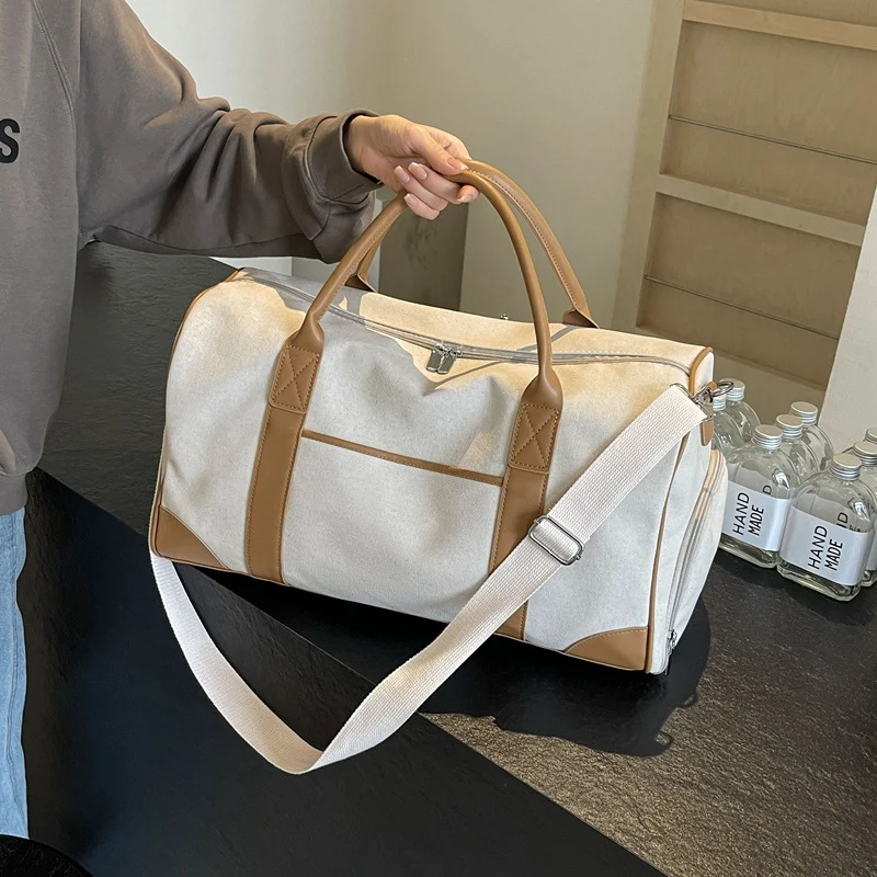 Stilvolle und praktische Reisetasche aus strapazierfähigem Material Skanto