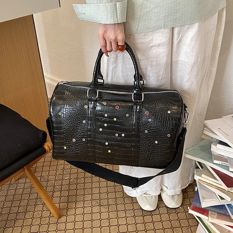 Moderne Reisetasche mit strukturierter Oberfläche und vielseitigem Innenraum Skanto